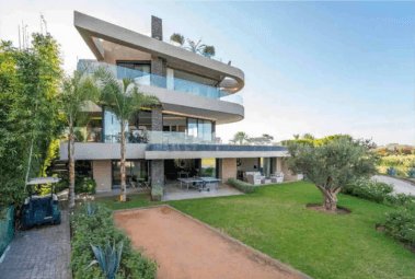 Modern Beachfront Villa